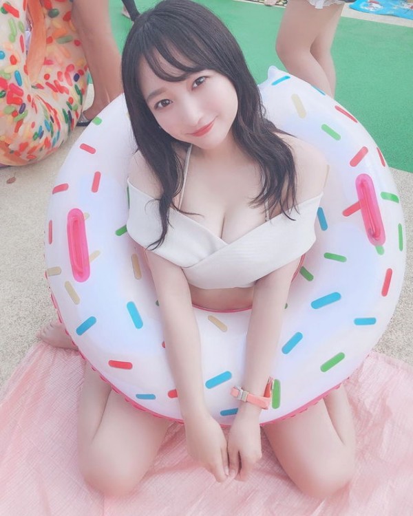 前田千恵(22)、ミスマガジン2019ベスト16の色白美女・自慢のたわわなおっぱいを大膽露...-第1章-图片23