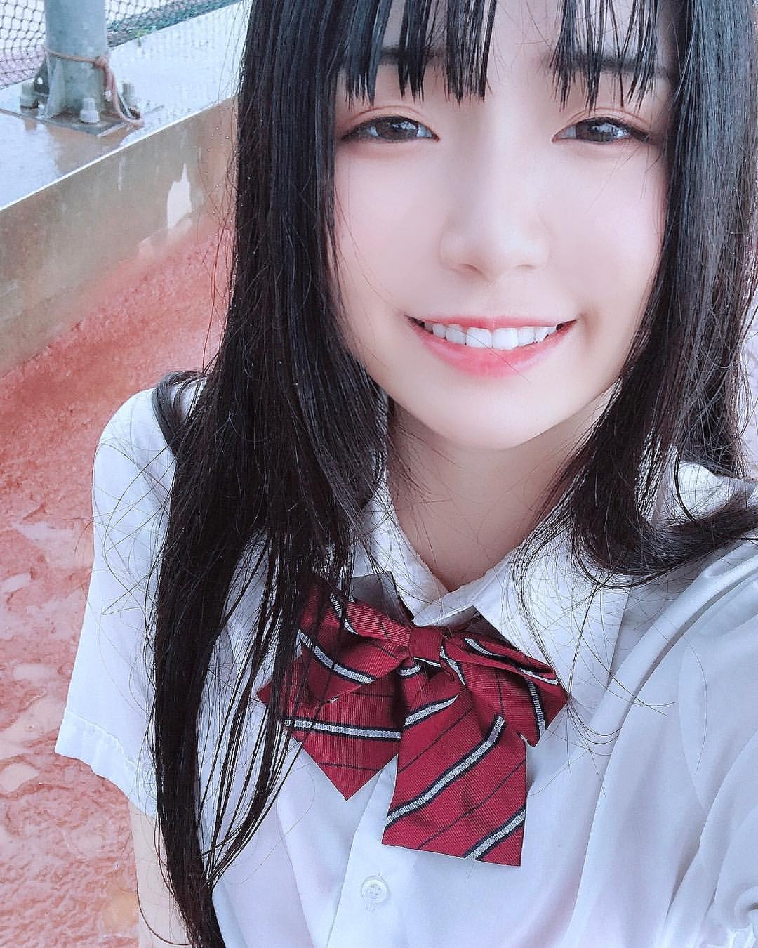 落落Raku 氣質外表下隱藏著一隻邪惡小惡魔-第1章-图片3