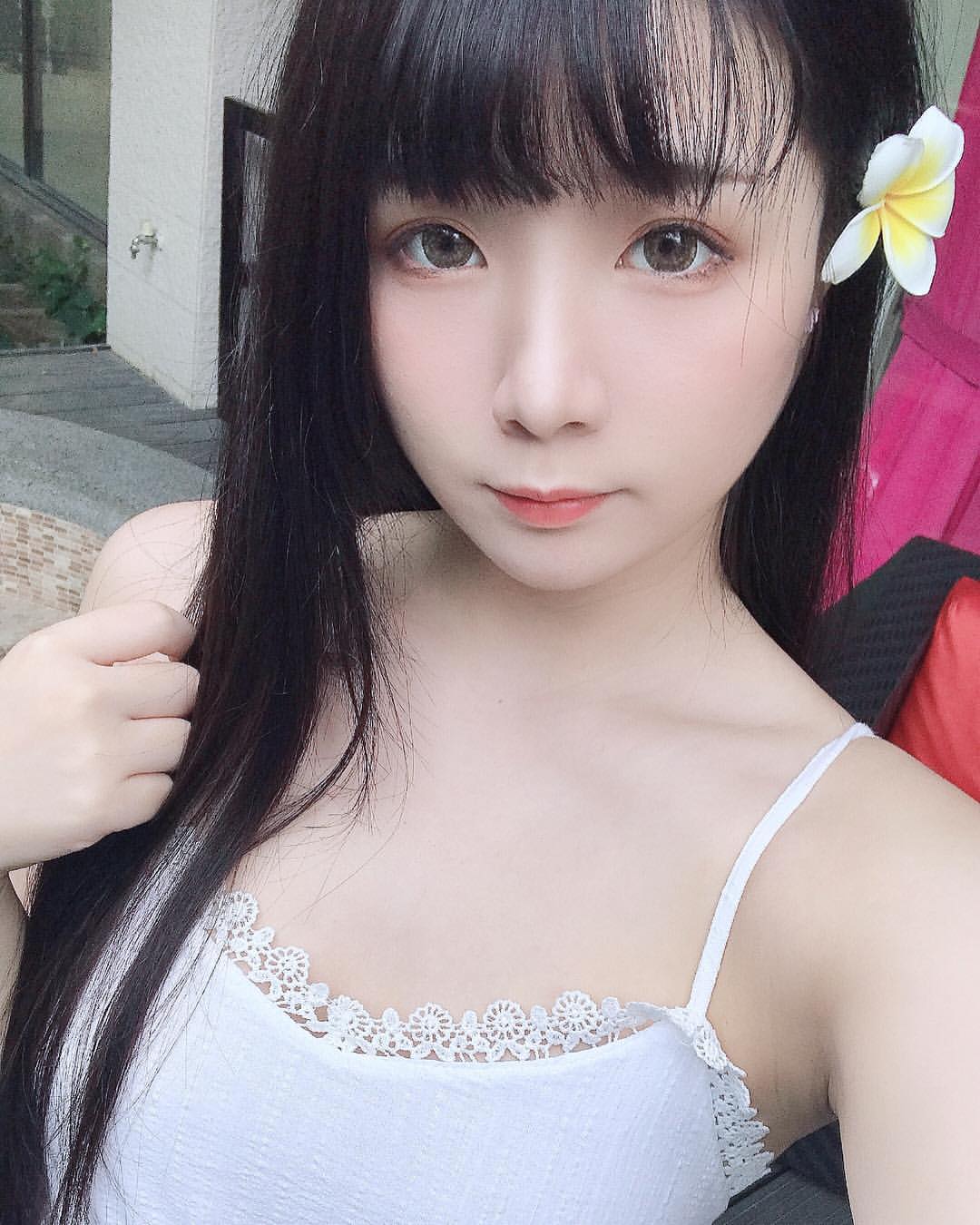 落落Raku 氣質外表下隱藏著一隻邪惡小惡魔-第1章-图片12