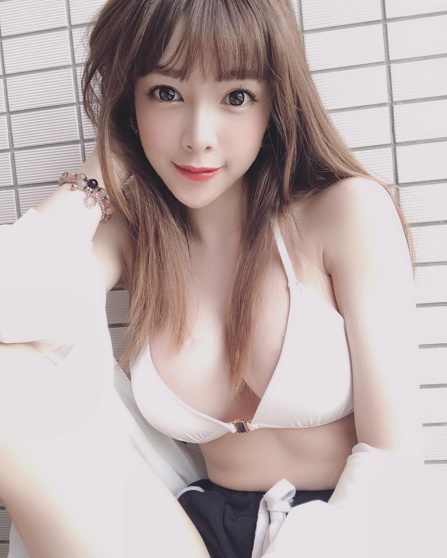 The temperament of the beautiful super-crazy body show a wave... That can’t bear Abby.-第1章-图片6