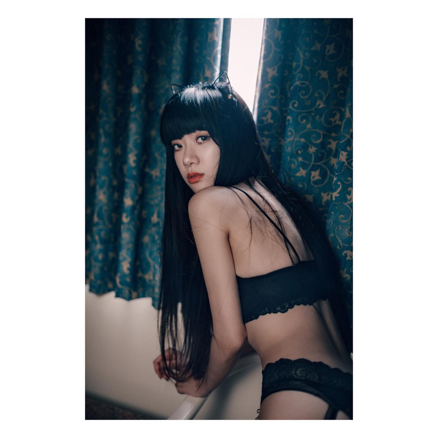 Eating hot dogs can be as sexy as Zhao Zhao-第1章-图片5