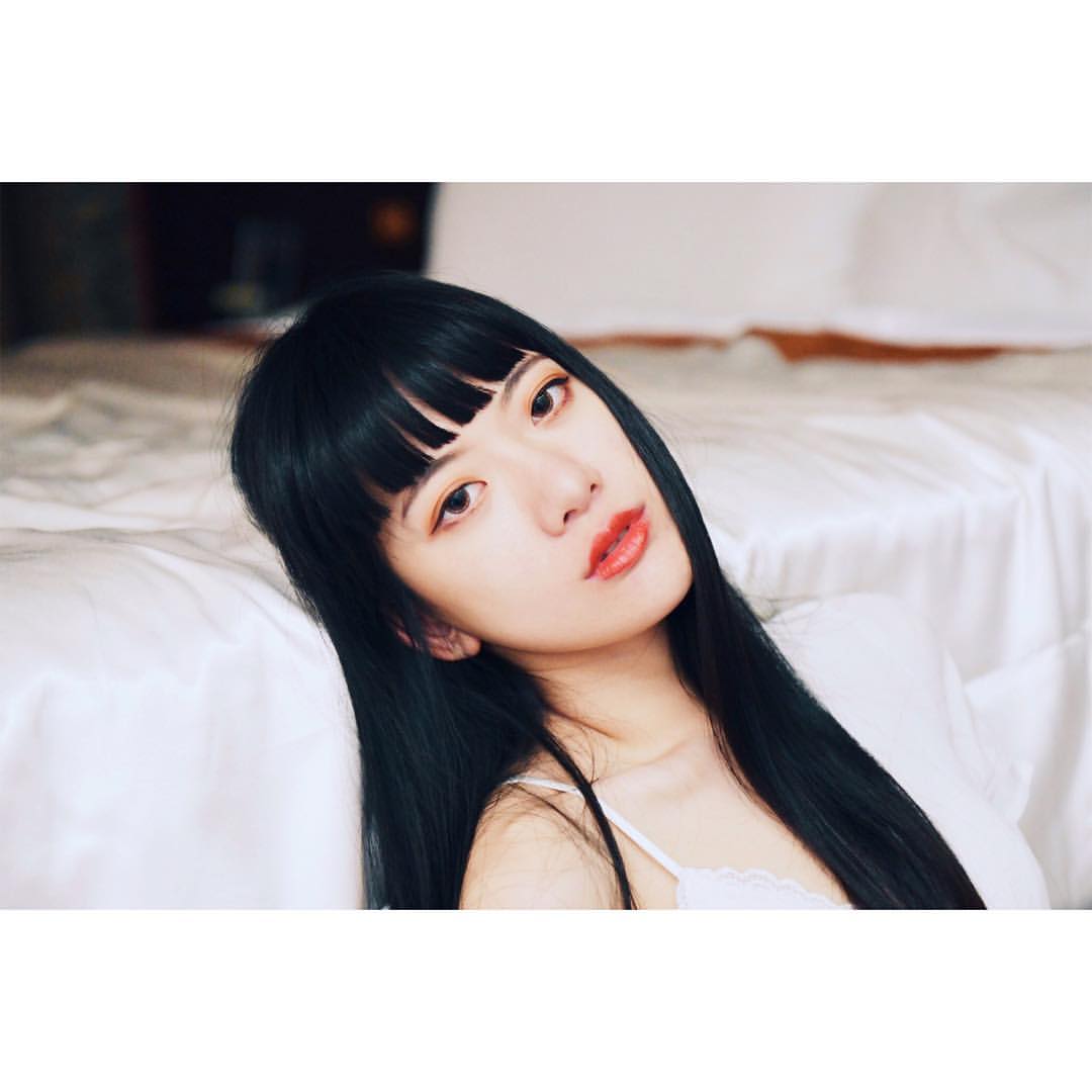 Eating hot dogs can be as sexy as Zhao Zhao-第1章-图片17