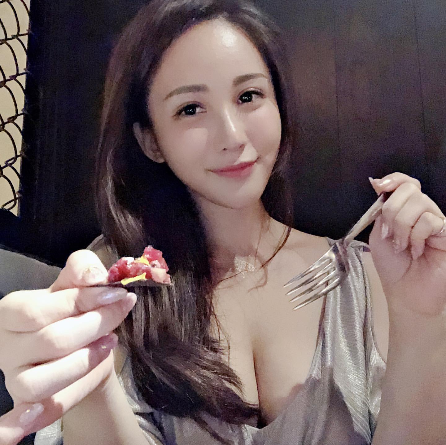 My sister is dressed super cool.-第1章-图片13