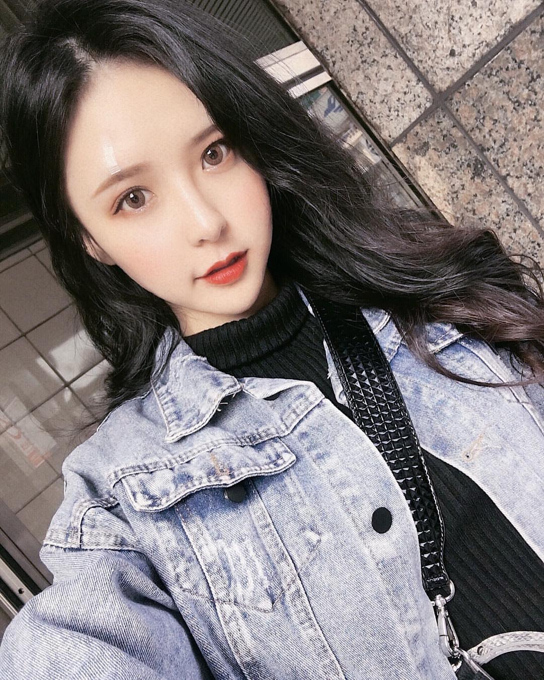 李優 清新臉蛋配上修長美腿太正 甜甜高顏質讓人看傻眼-第1章-图片9