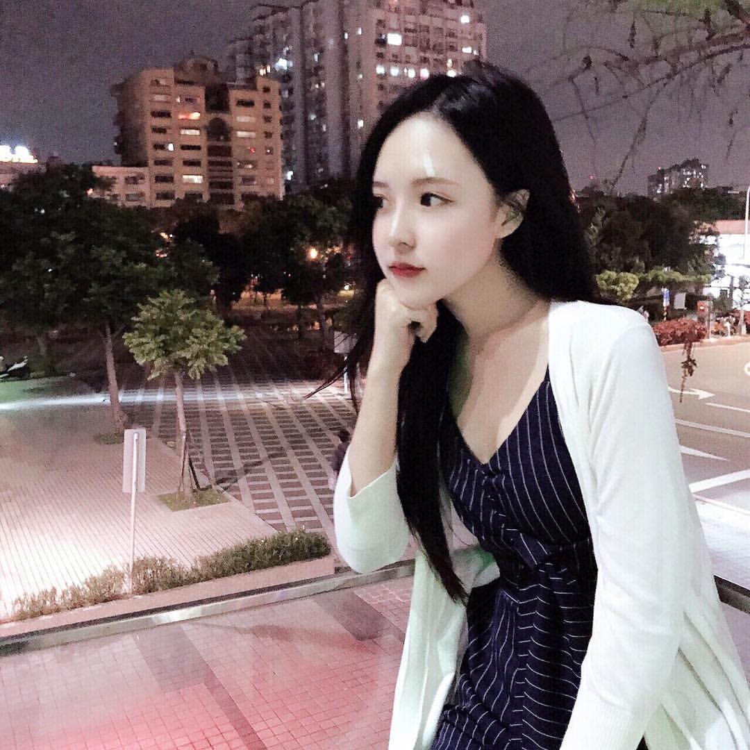 李優 清新臉蛋配上修長美腿太正 甜甜高顏質讓人看傻眼-第1章-图片16
