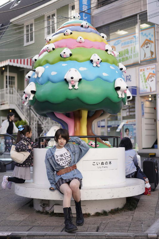 椎名芙美、スタイル抜群の新人グラドル椎名芙美、乳首しか隠せてない極小ビキニでG...-第1章-图片2