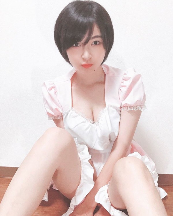 椎名芙美、スタイル抜群の新人グラドル椎名芙美、乳首しか隠せてない極小ビキニでG...-第1章-图片7