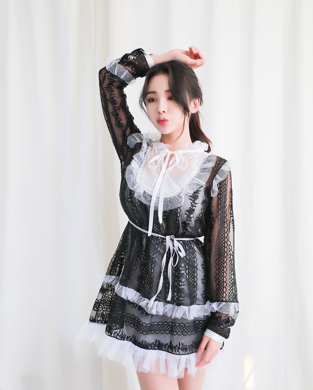 超辣服飾店模特兒Tehhan豐滿肉慾大奶繃緊上衣-第1章-图片5