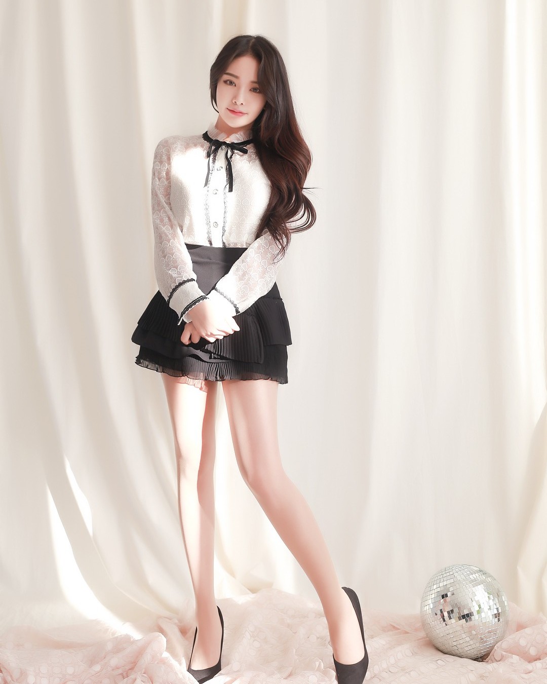 超辣服飾店模特兒Tehhan豐滿肉慾大奶繃緊上衣-第1章-图片7