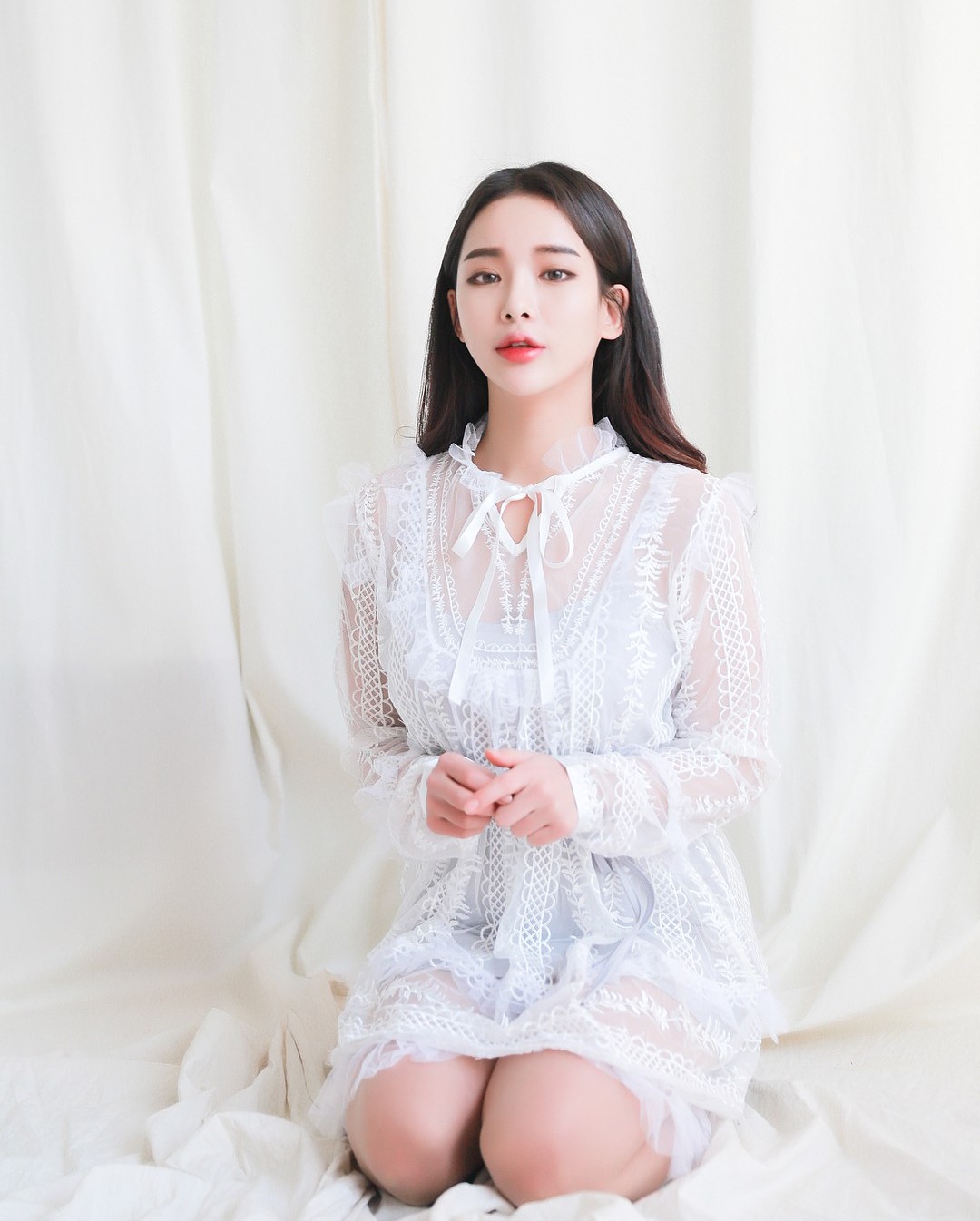 超辣服飾店模特兒Tehhan豐滿肉慾大奶繃緊上衣-第1章-图片8