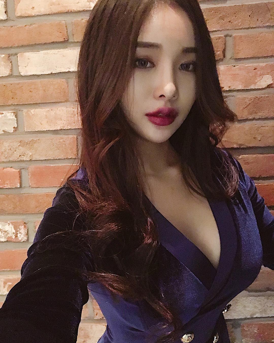 超辣服飾店模特兒Tehhan豐滿肉慾大奶繃緊上衣-第1章-图片23