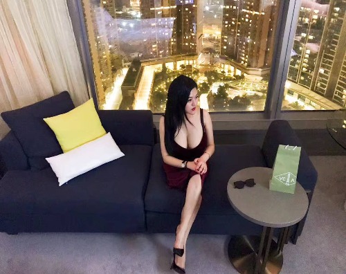 F奶波神-第1章-图片1