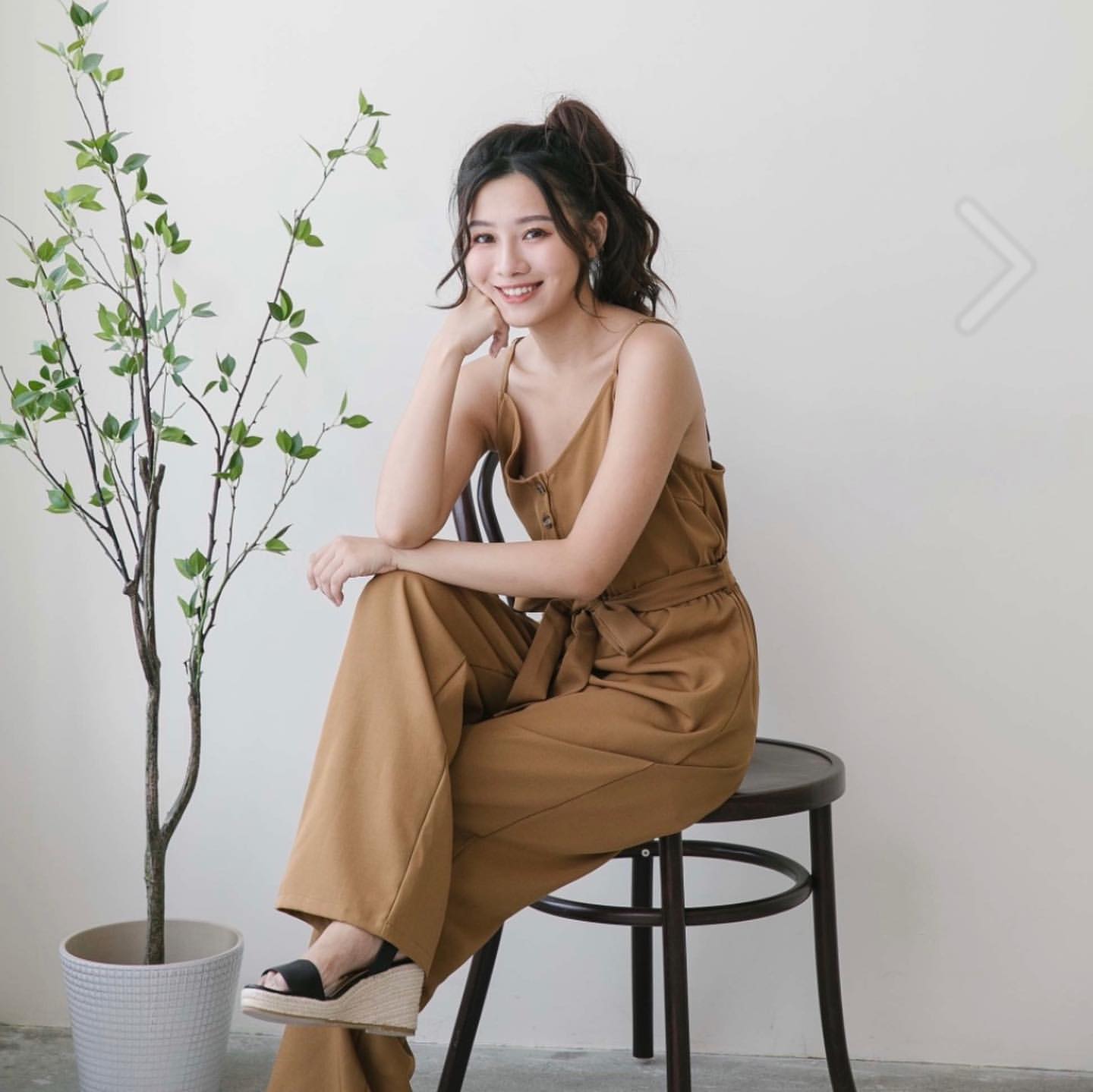 長髮氣質正妹少圓 顏值神高 超反差誘惑~網暴動:戀愛了-第1章-图片23