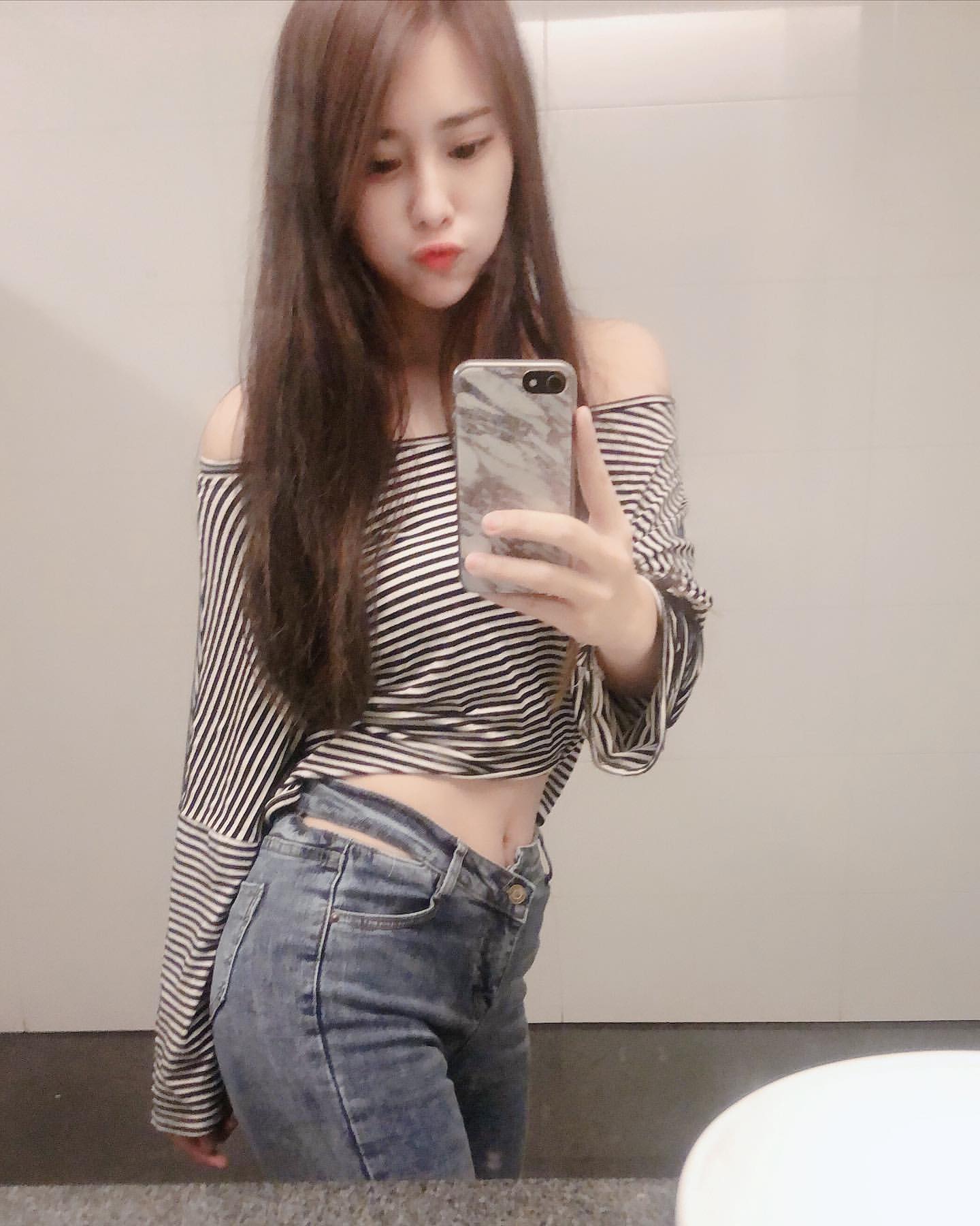 草莓Abby Li 「私底下超有料」...光一個笑容就能甜死你-第1章-图片9