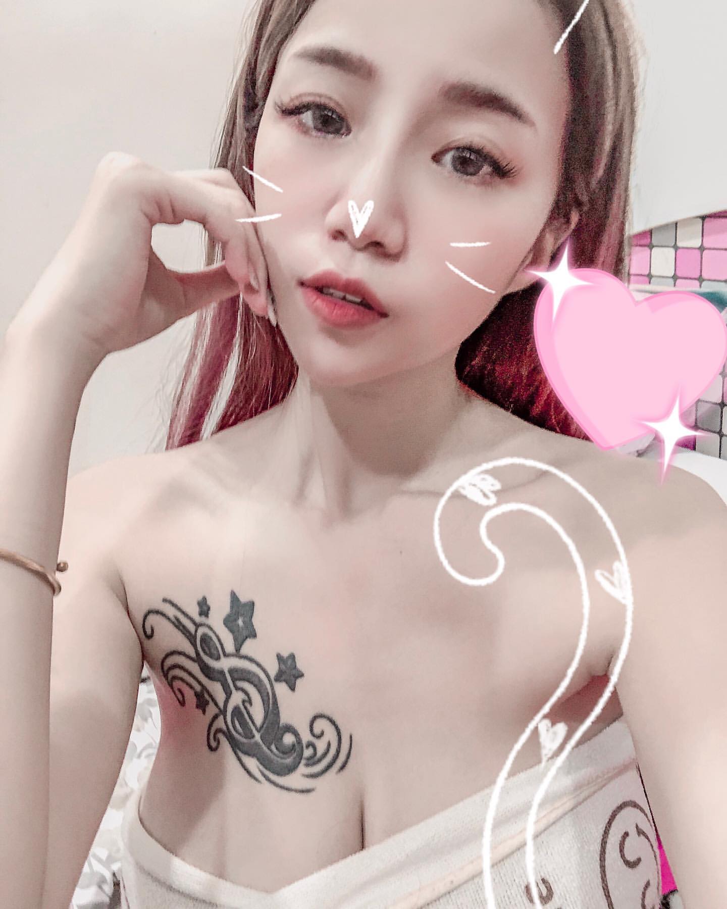 米唐果兒 雪白嫩乳好身材藏不住 看了都會IN起來!-第1章-图片9