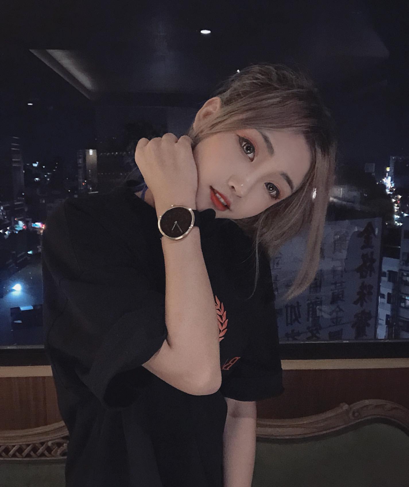李益其 特級身材 美麗外表惹人疼!-第1章-图片2