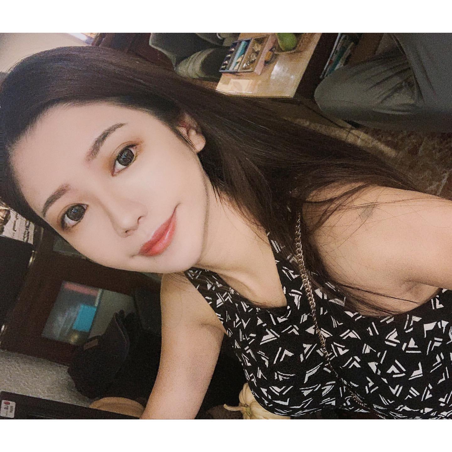 The sweet smile of the sweet sister Yang Gill looks like a small natural dumb.-第1章-图片7