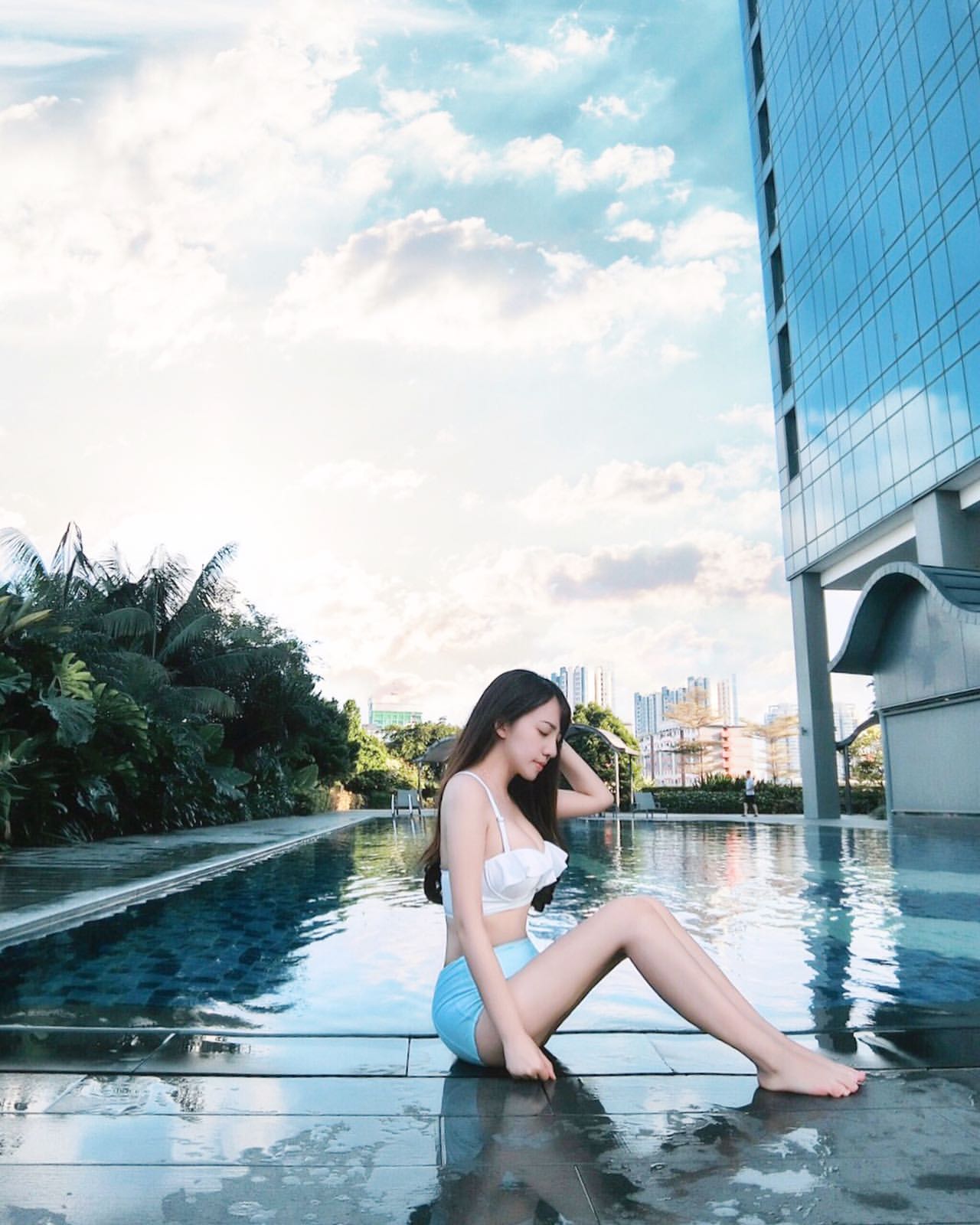 Li Yong Chelle removed her clothes and revealed her beautiful body and desire not to be ignored!-第1章-图片3