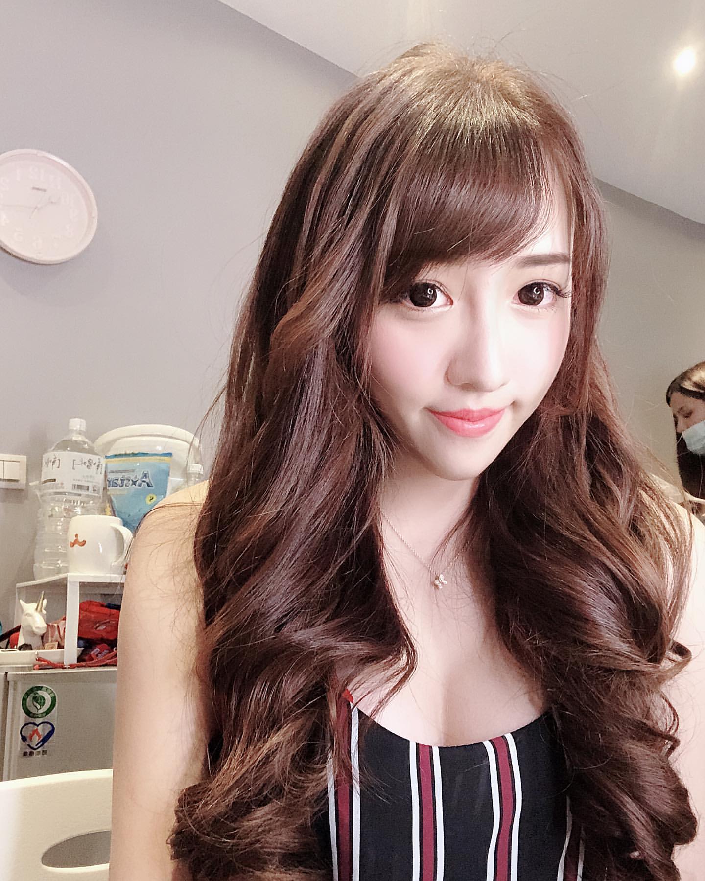 Li Yong Chelle removed her clothes and revealed her beautiful body and desire not to be ignored!-第1章-图片12
