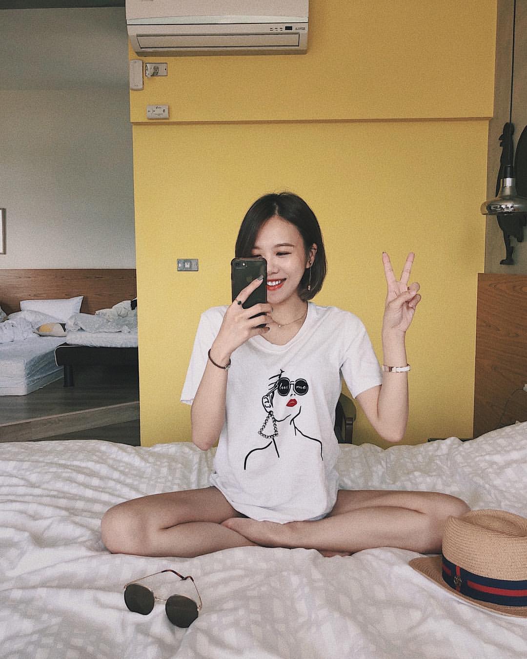 長腿來勢洶洶粉嫩又Q白 實在是讓人受不了 kchangy65-第1章-图片4