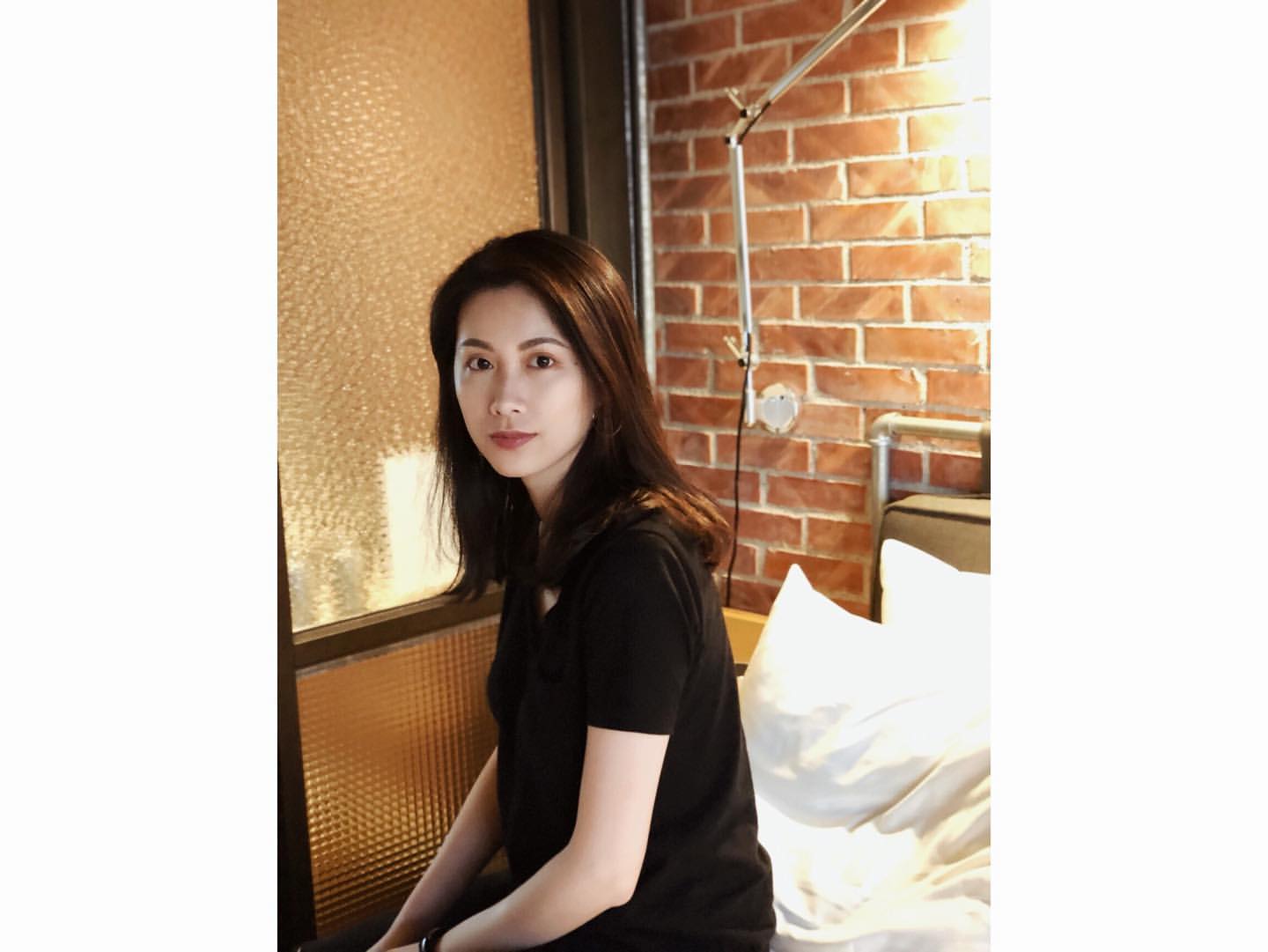 長腿來勢洶洶粉嫩又Q白 實在是讓人受不了 kchangy65-第1章-图片7