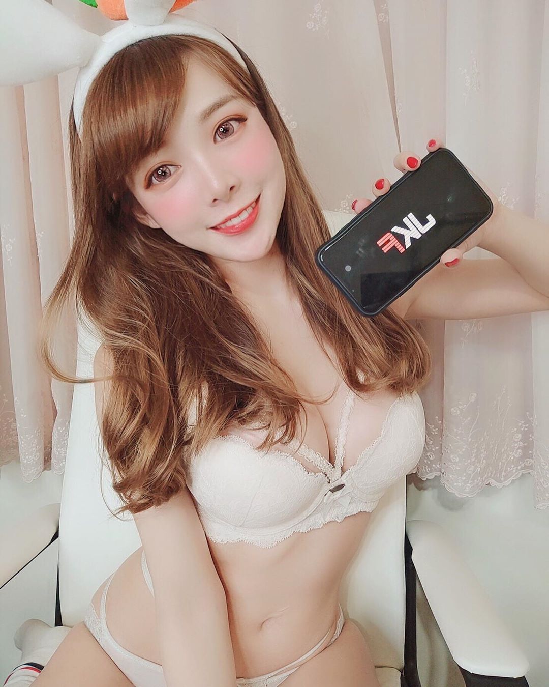 Abby黃毓雯 美豔的外貌加上凹凸有致的身材 讓人屏息呀!-第1章-图片2
