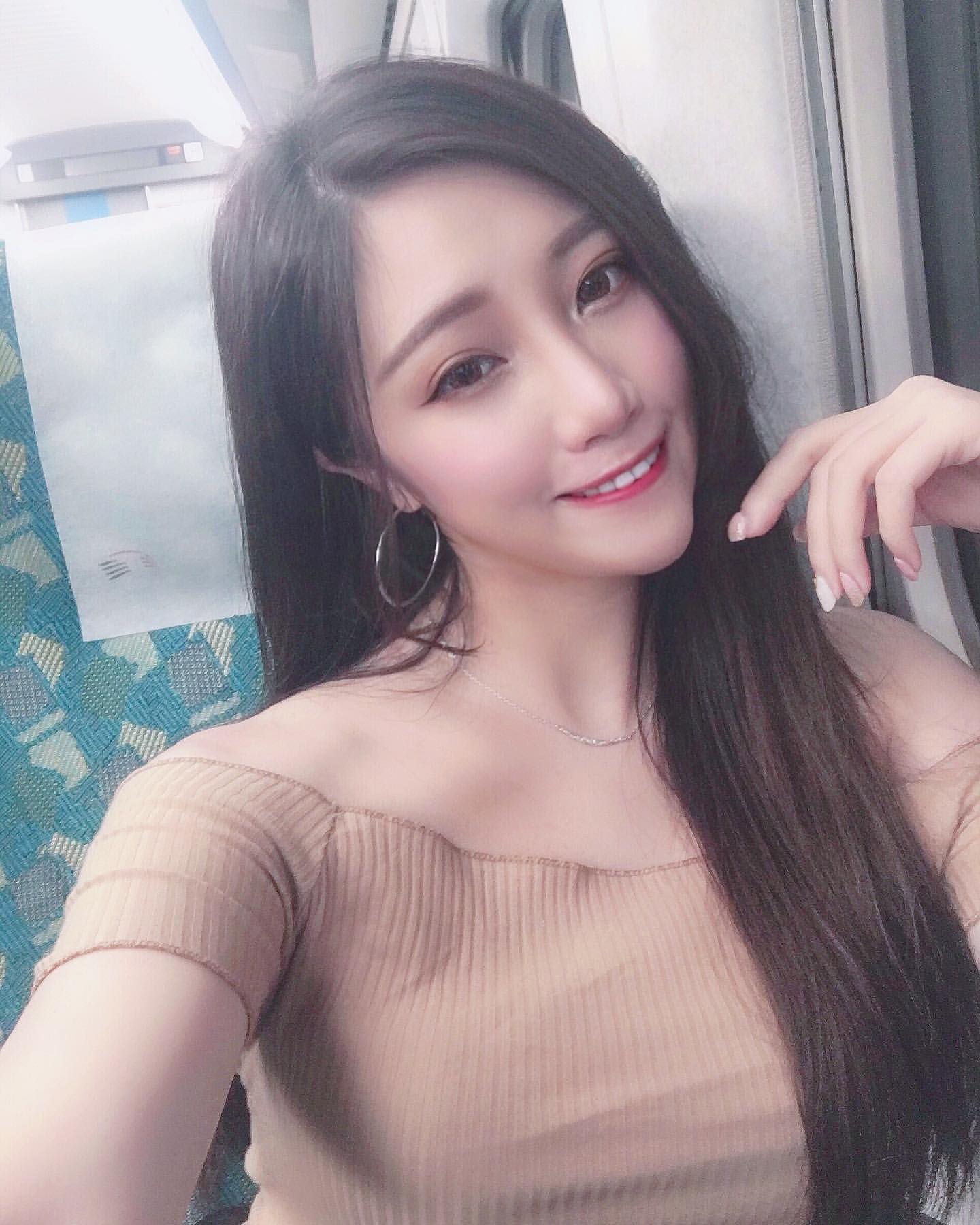 Angelあき 豐滿上圍看了好心動 令人百看不厭-第1章-图片4