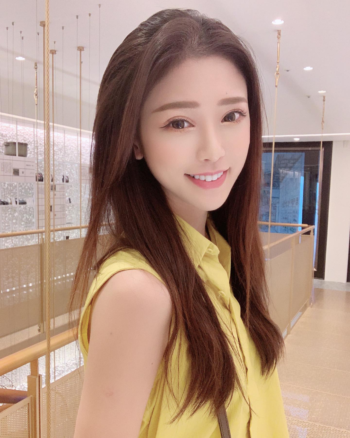 卡卡兒 白嫩臉蛋清新脫俗 美到讓人深陷戀愛！-第1章-图片19