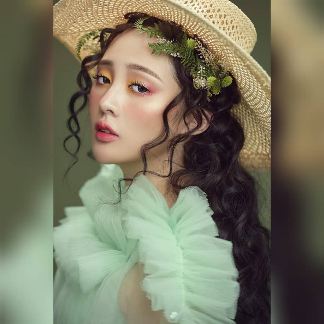 黃靜 核彈級渾圓巨乳開掛 讓人無法一手掌握-第1章-图片5