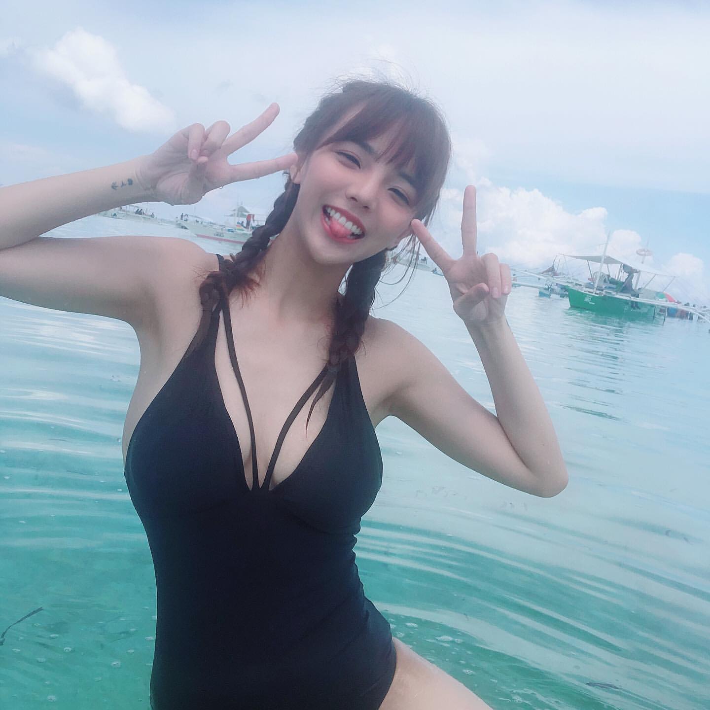 Mia陳甯亞 深邃五官配上雪白美胸好吸睛-第1章-图片3