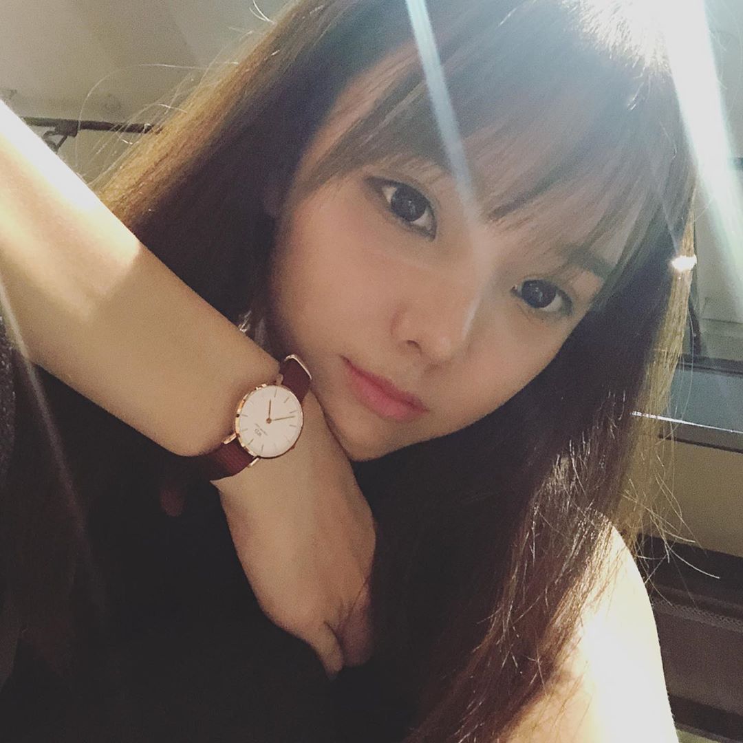 Mia陳甯亞 深邃五官配上雪白美胸好吸睛-第1章-图片1
