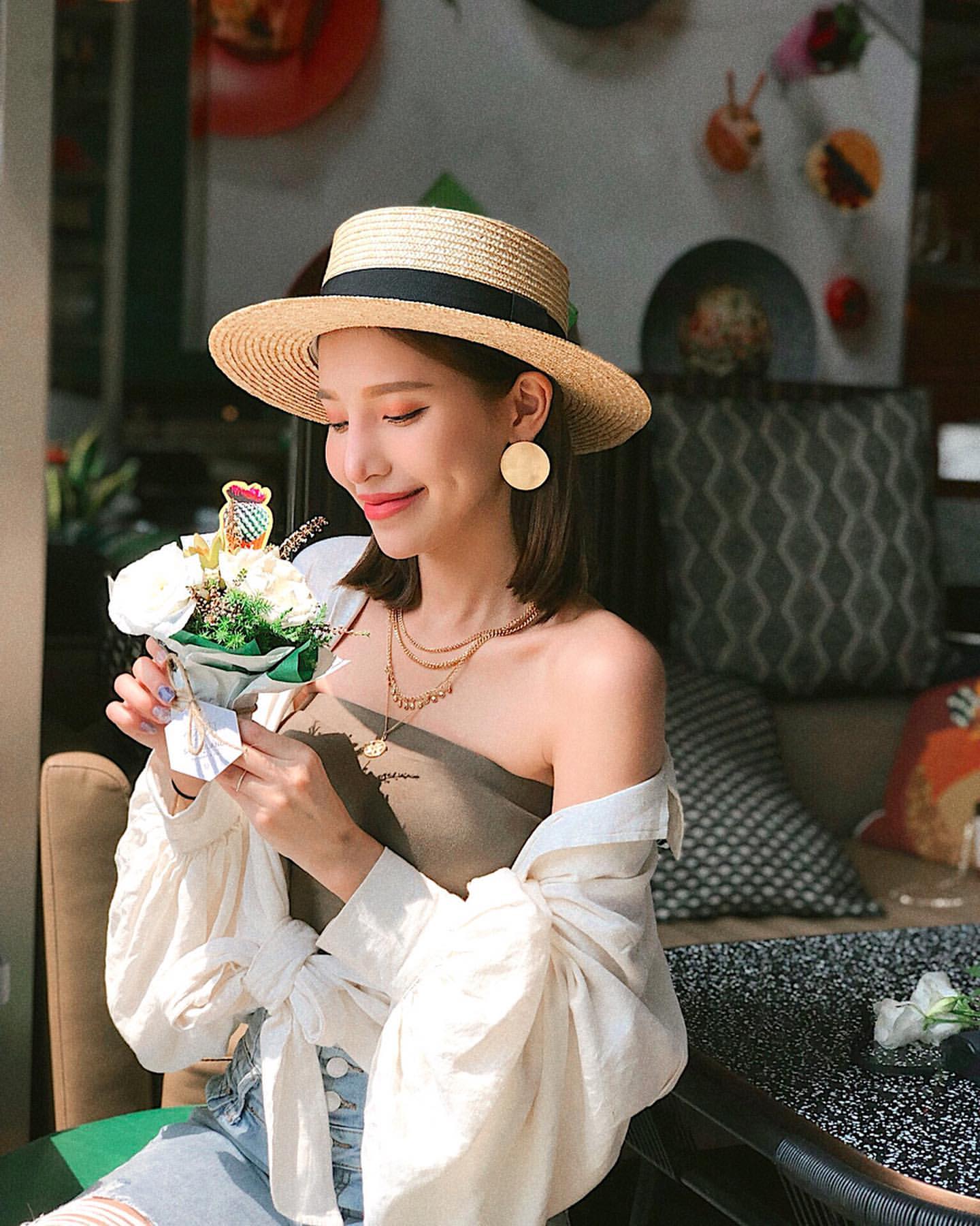 意含 Zoe 渾圓碗公奶全彈出...超逆天身材令人稱羨-第1章-图片25