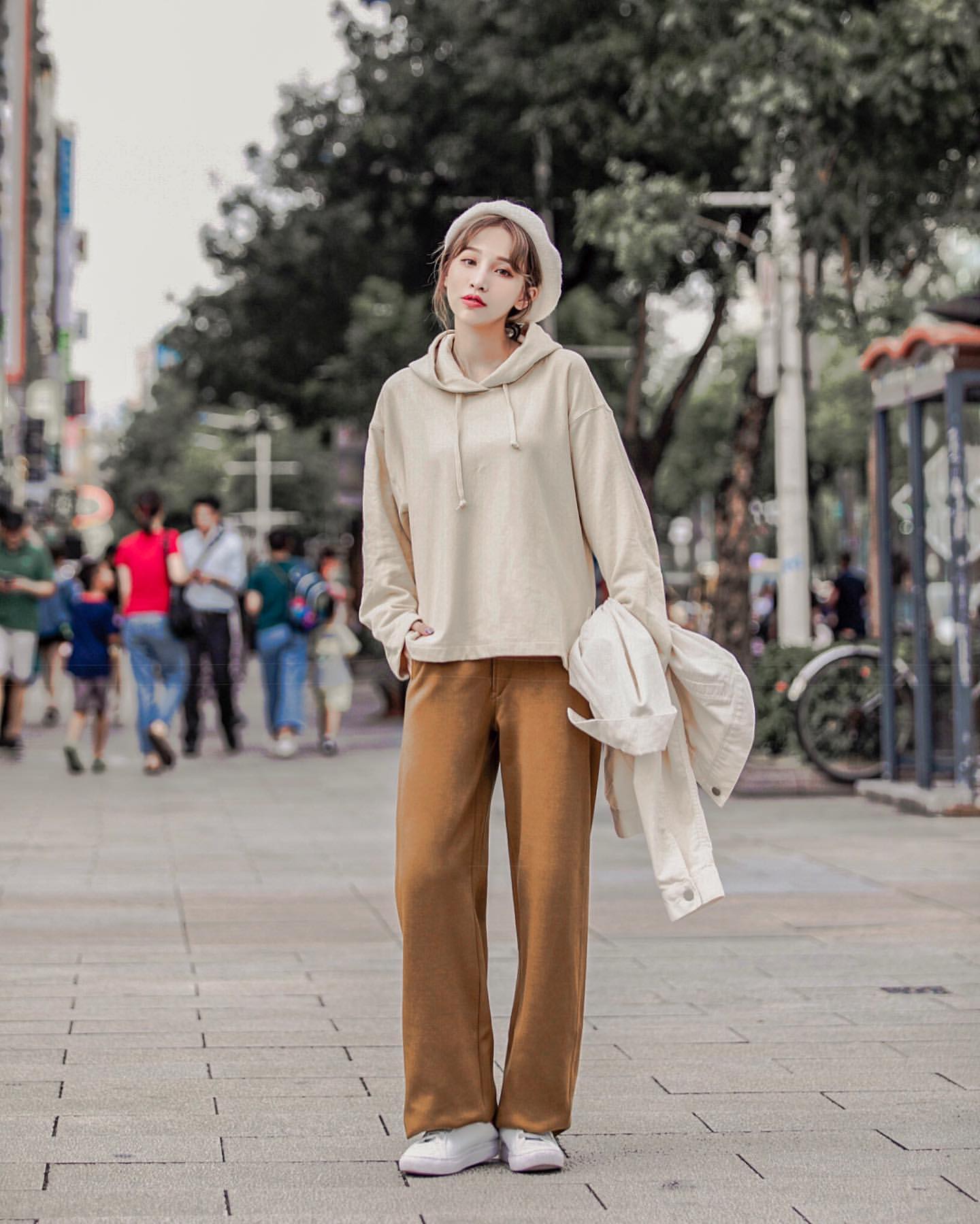 意含 Zoe 渾圓碗公奶全彈出...超逆天身材令人稱羨-第1章-图片24