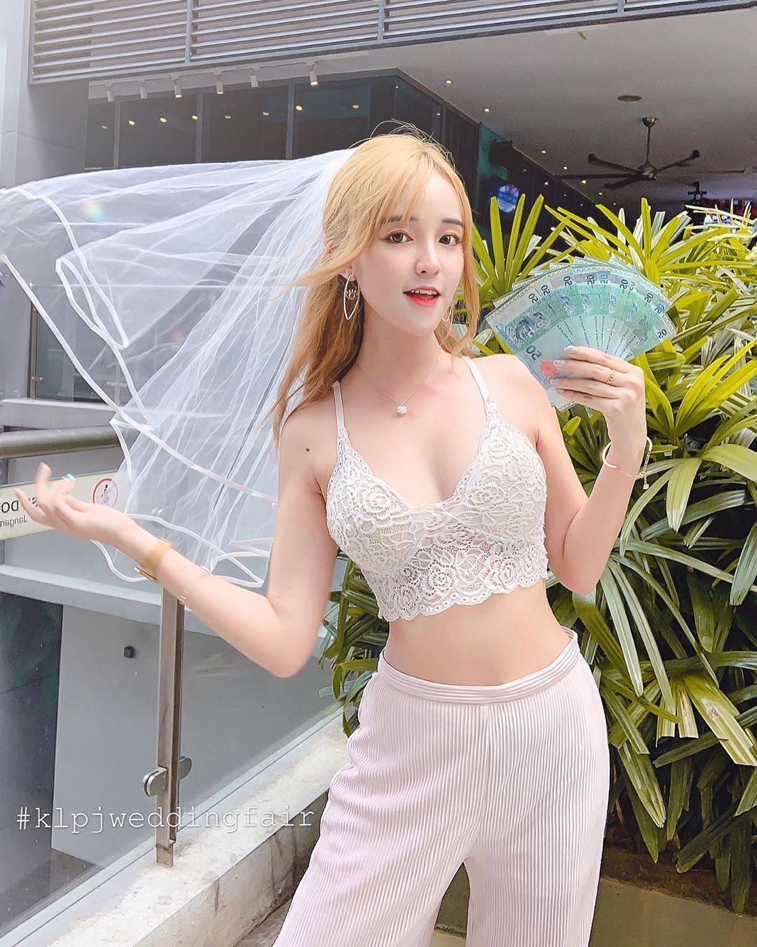 電眼十足超勾魂... 尺度大解放 首秀性感翹臀 BABY KYLIE-第1章-图片8