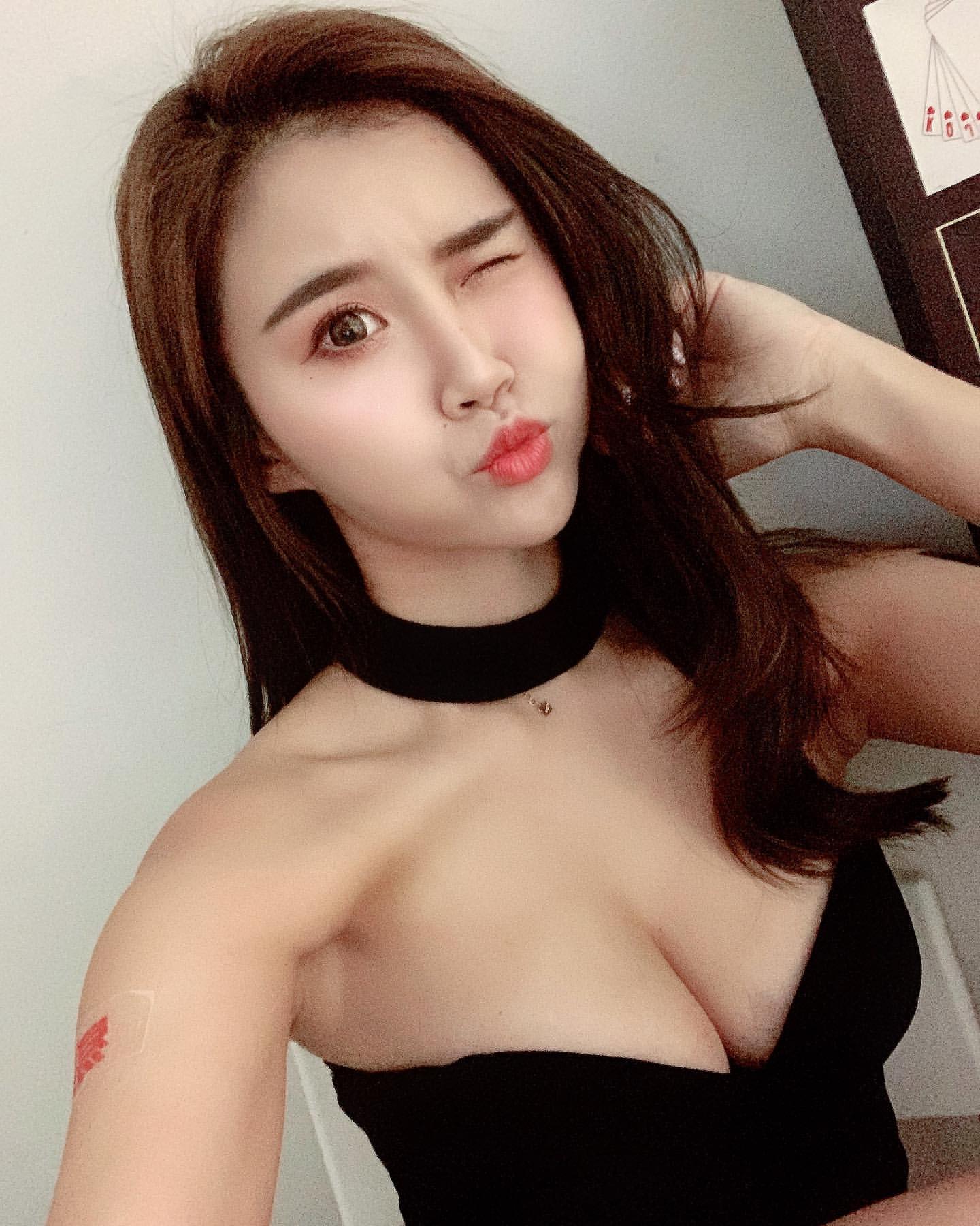 Freya李子姍 一個眼神一個動作就能電暈人 網暴動:真D好讚!-第1章-图片1