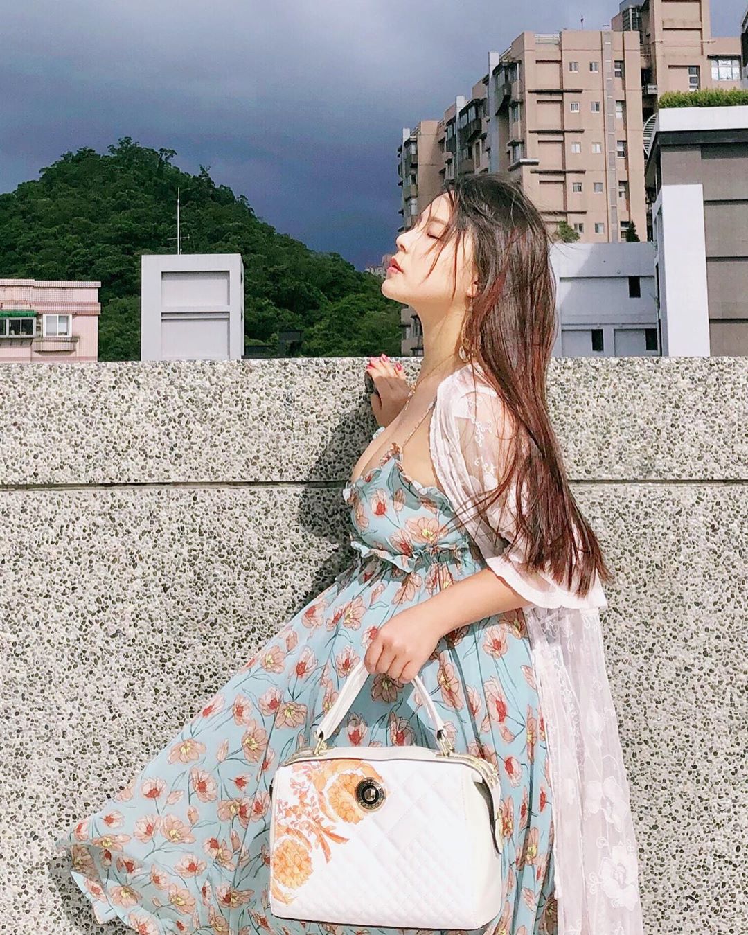 郭婉柔 雪白嫩乳圓又大.....網看嗨:姊姊我想打球!-第1章-图片18