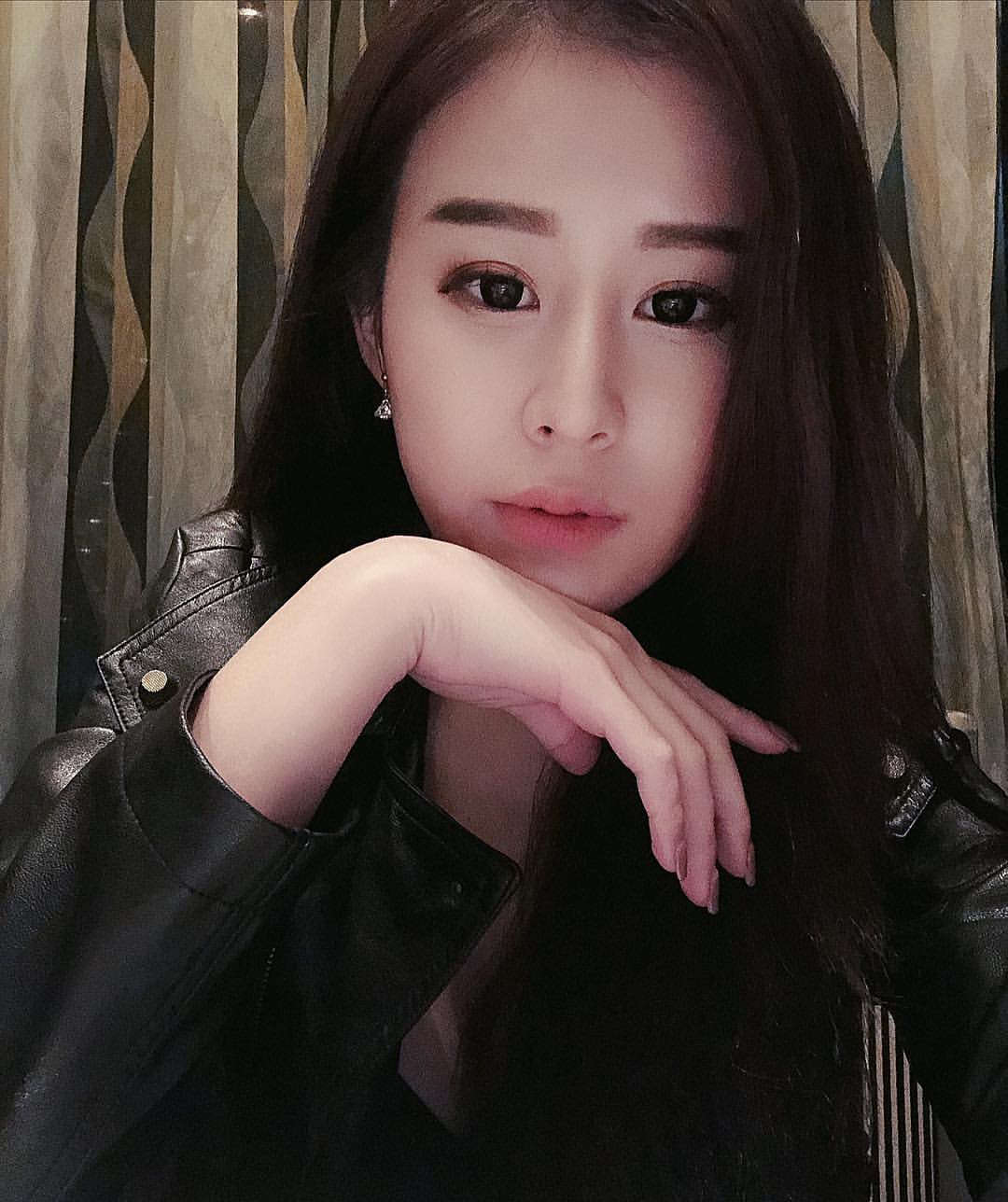 Sunnie 身材正到不科學!又白又大使人....想再看多一點-第1章-图片18