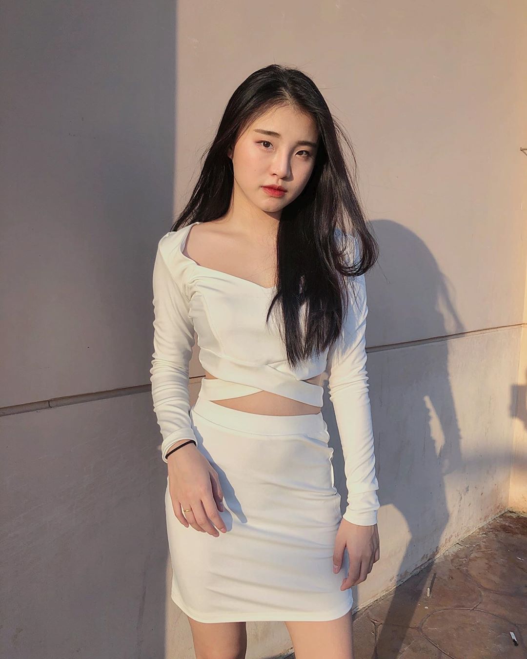 辣曬極品身材曲線 配上泳裝魅惑指數大破表