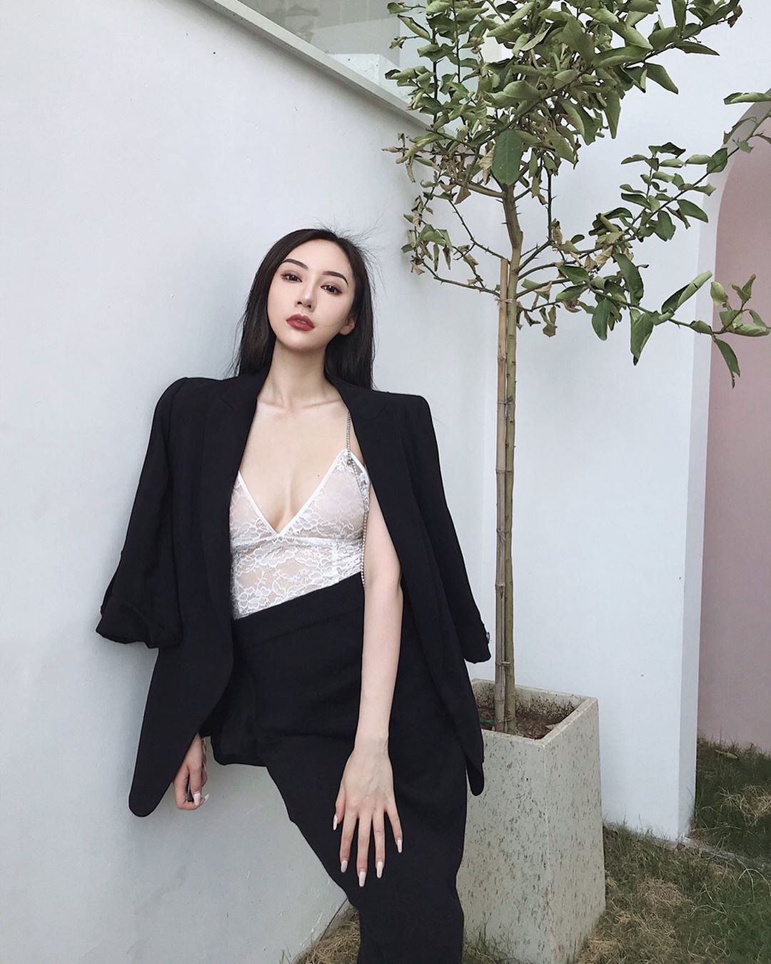 I love black and white, so I like to wear black and white.-第1章-图片4