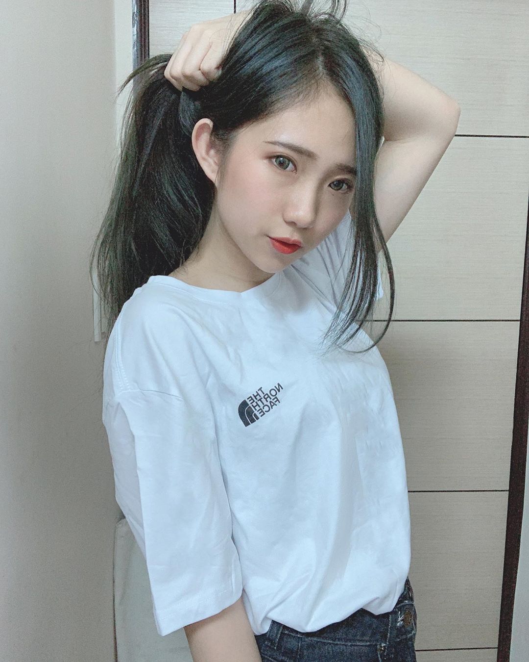 之心 白皙性感女神深藏不露 微笑下暗藏胸器-第1章-图片19