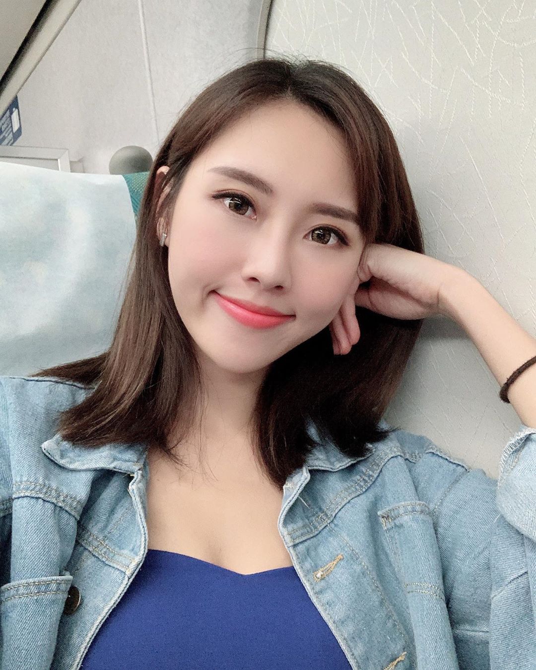 郭珉妏 Queenie Q尼 雙峰爆出!辣的你不要不要-第1章-图片2