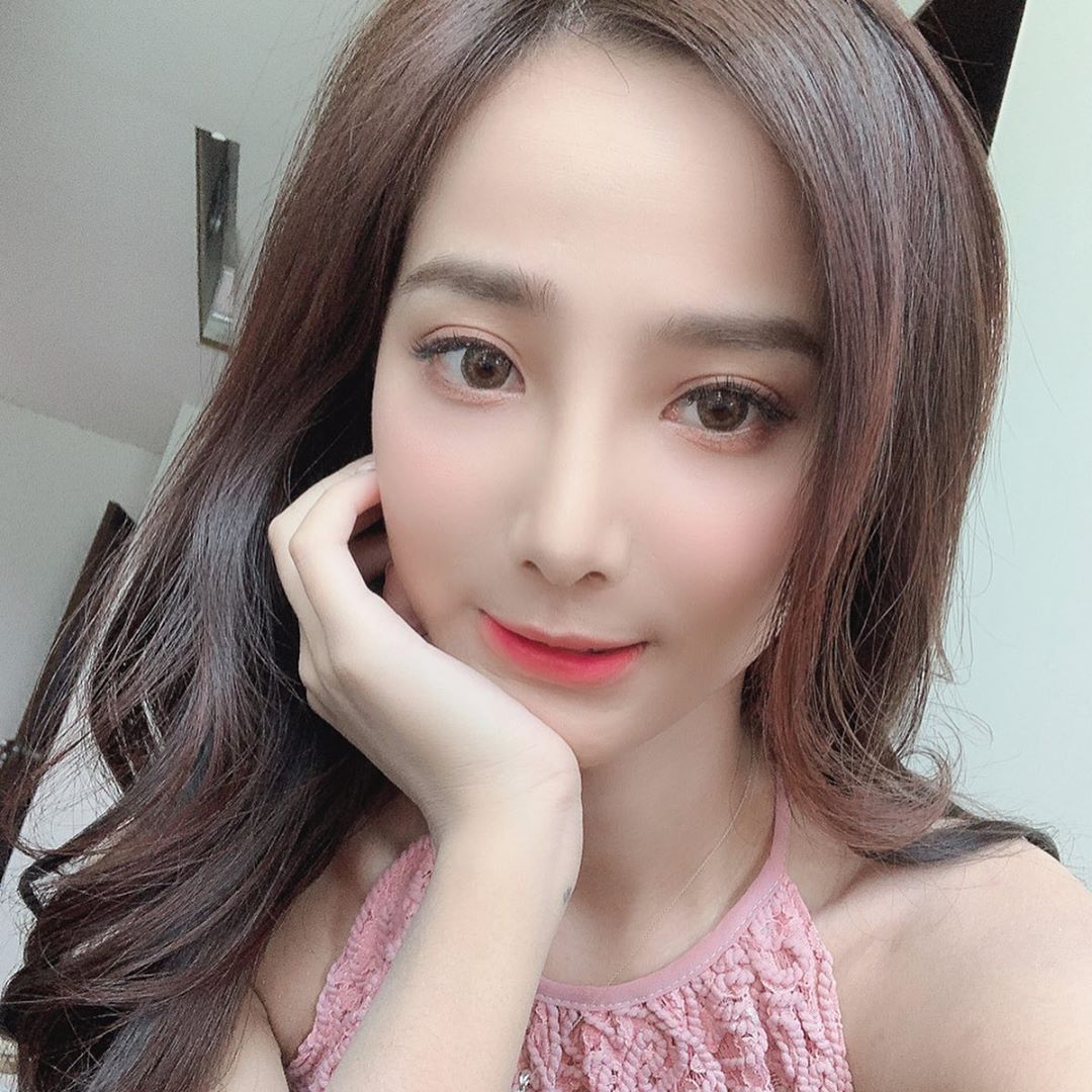 Lynne雨玄 甜美妹身材太暴力 臉x胸x腿全滿分:我戀愛了-第1章-图片10