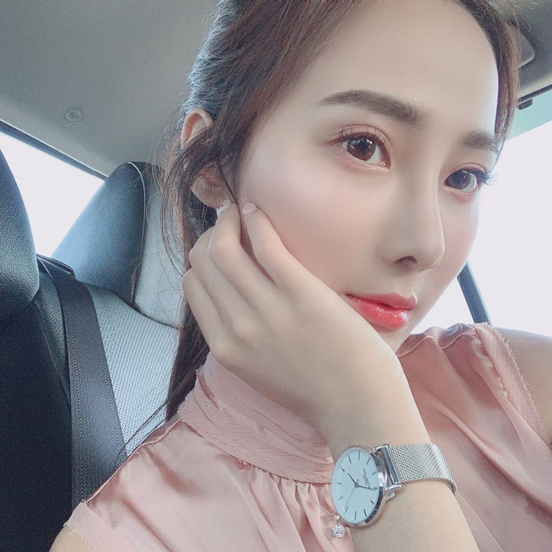 Lynne雨玄 甜美妹身材太暴力 臉x胸x腿全滿分:我戀愛了-第1章-图片17