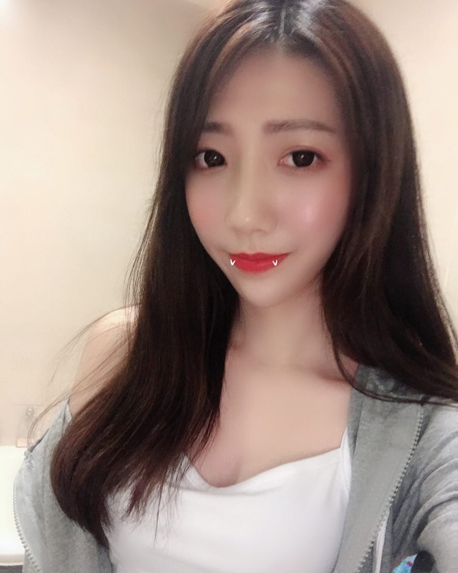 A beautiful white face, Nana.-第1章-图片9