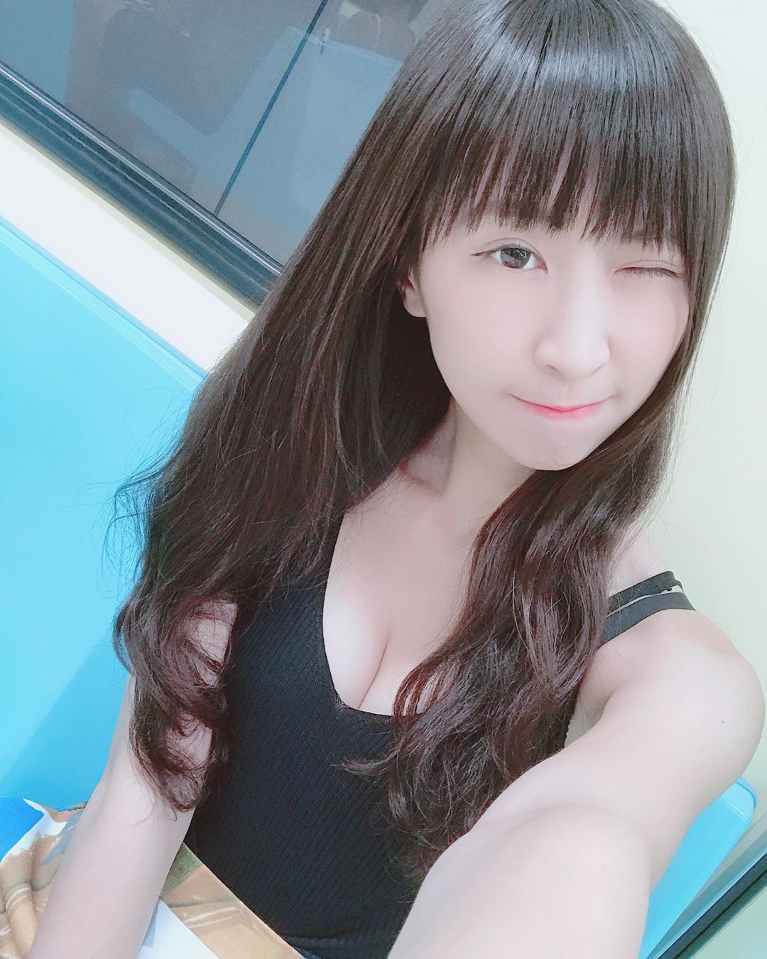 Beautiful legs X filled with bullets... Sexy eyesight can’t hold Ashely-第1章-图片10