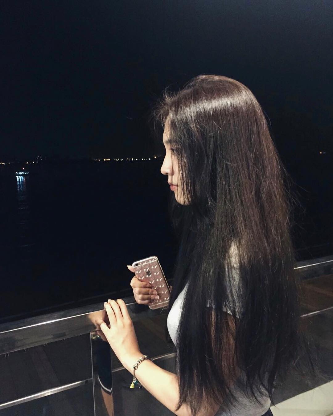 Lower-headed beauty not afraid of breaking her neck HideLyn-第1章-图片14
