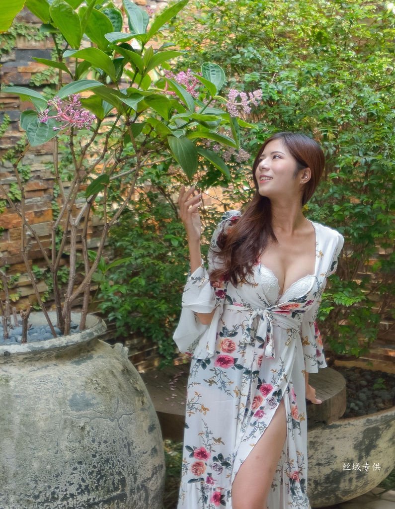 [台灣正妹] 方唯真《芭蕾.性感旅拍》