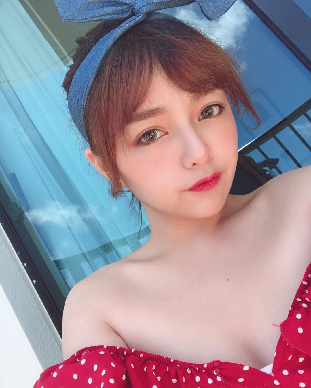 飽滿核彈乳緊到蹦出來...超巨的size看傻眼 Niu-第1章-图片12