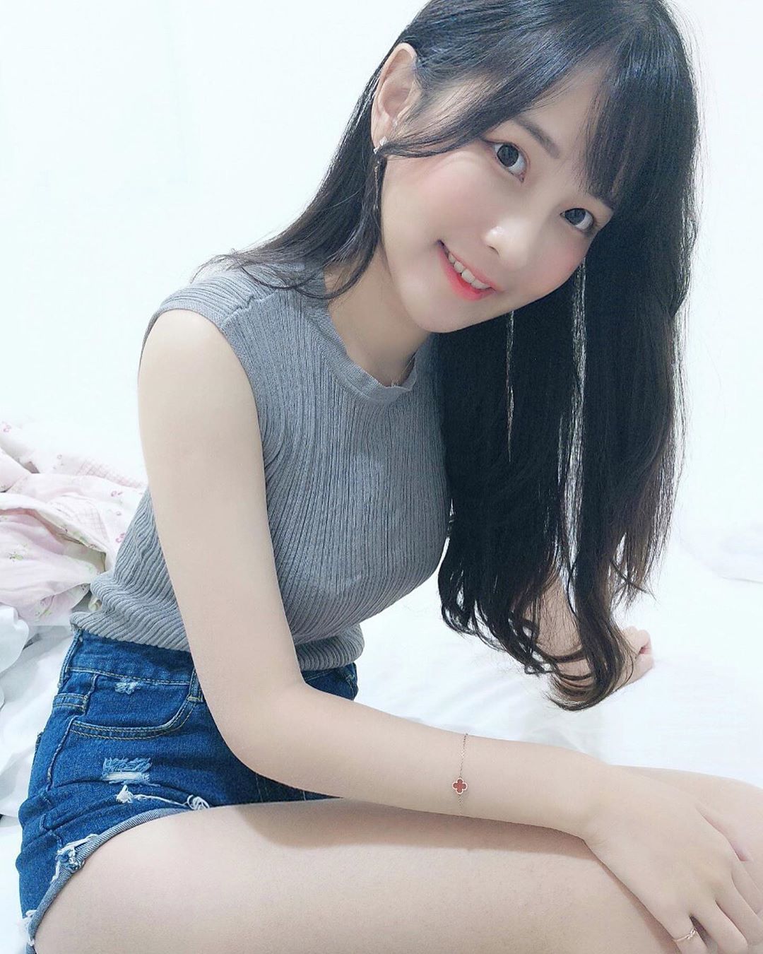 白皙妹不只顏值動人還很愛國!國旗裝下「飽滿ㄉ好料」藏不住…她羞喊:我不4韓粉!-第1章-图片6
