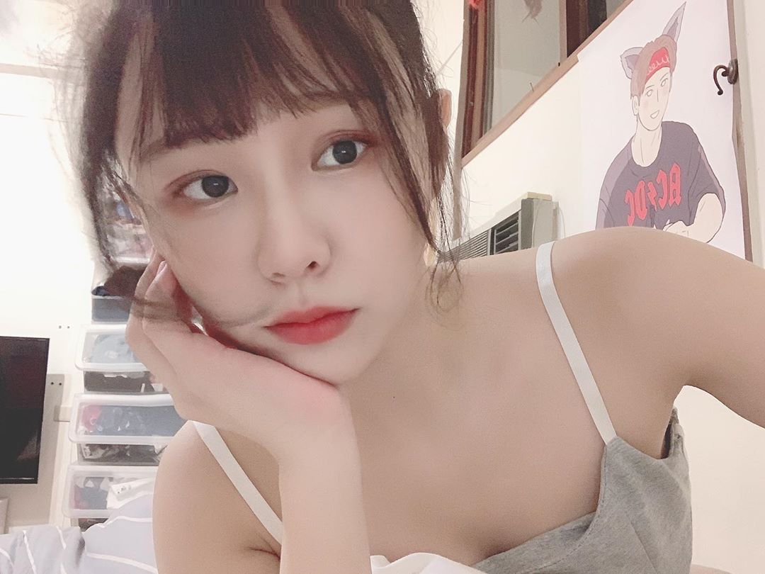 呼呼 還會痛痛呢 姐姐幫你呼呼~-第1章-图片16